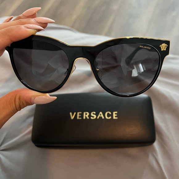 Versace Sunglasses - Picture 2 of 6